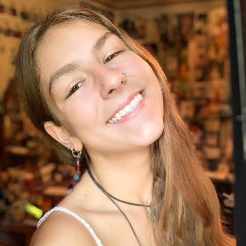 Meet your Posher, Izzy